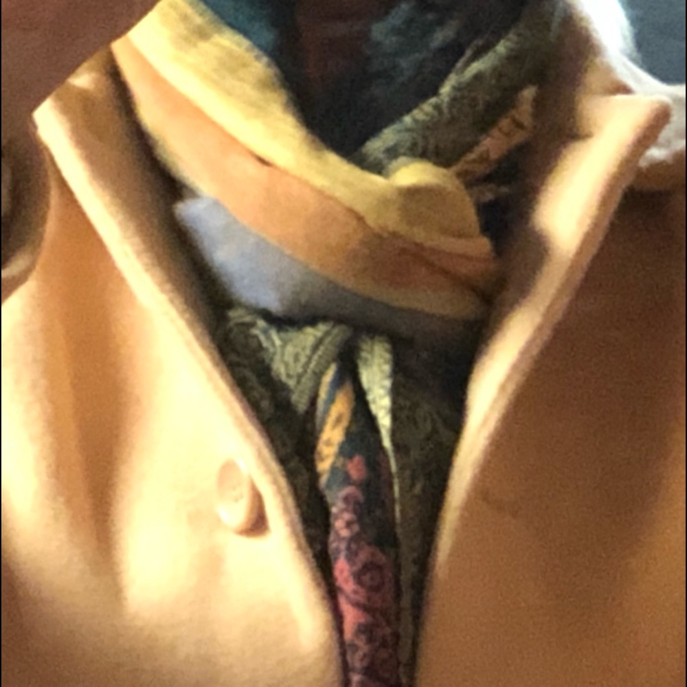 Beautiful Reversible Scarf - Picture 6 of 8